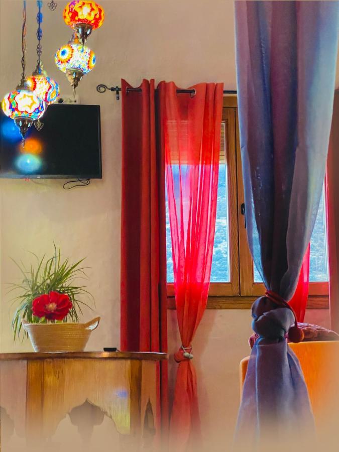 בית הארחה פמפניירה 	Casas Cueva El Castano מראה חיצוני תמונה