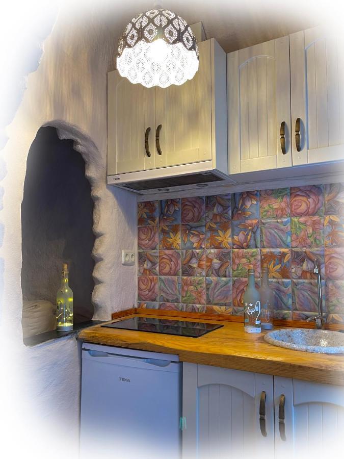 בית הארחה פמפניירה 	Casas Cueva El Castano מראה חיצוני תמונה