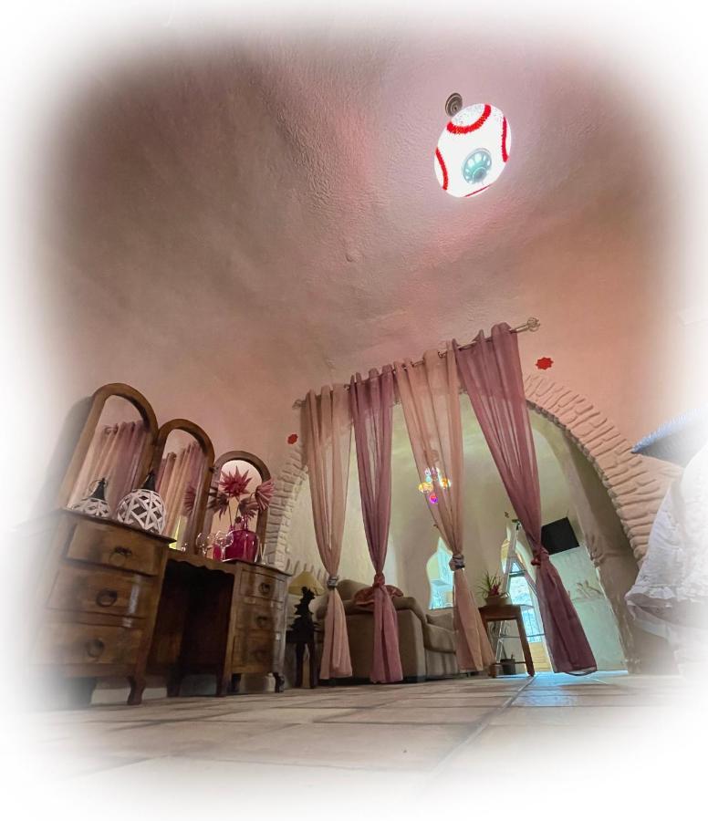 בית הארחה פמפניירה 	Casas Cueva El Castano מראה חיצוני תמונה