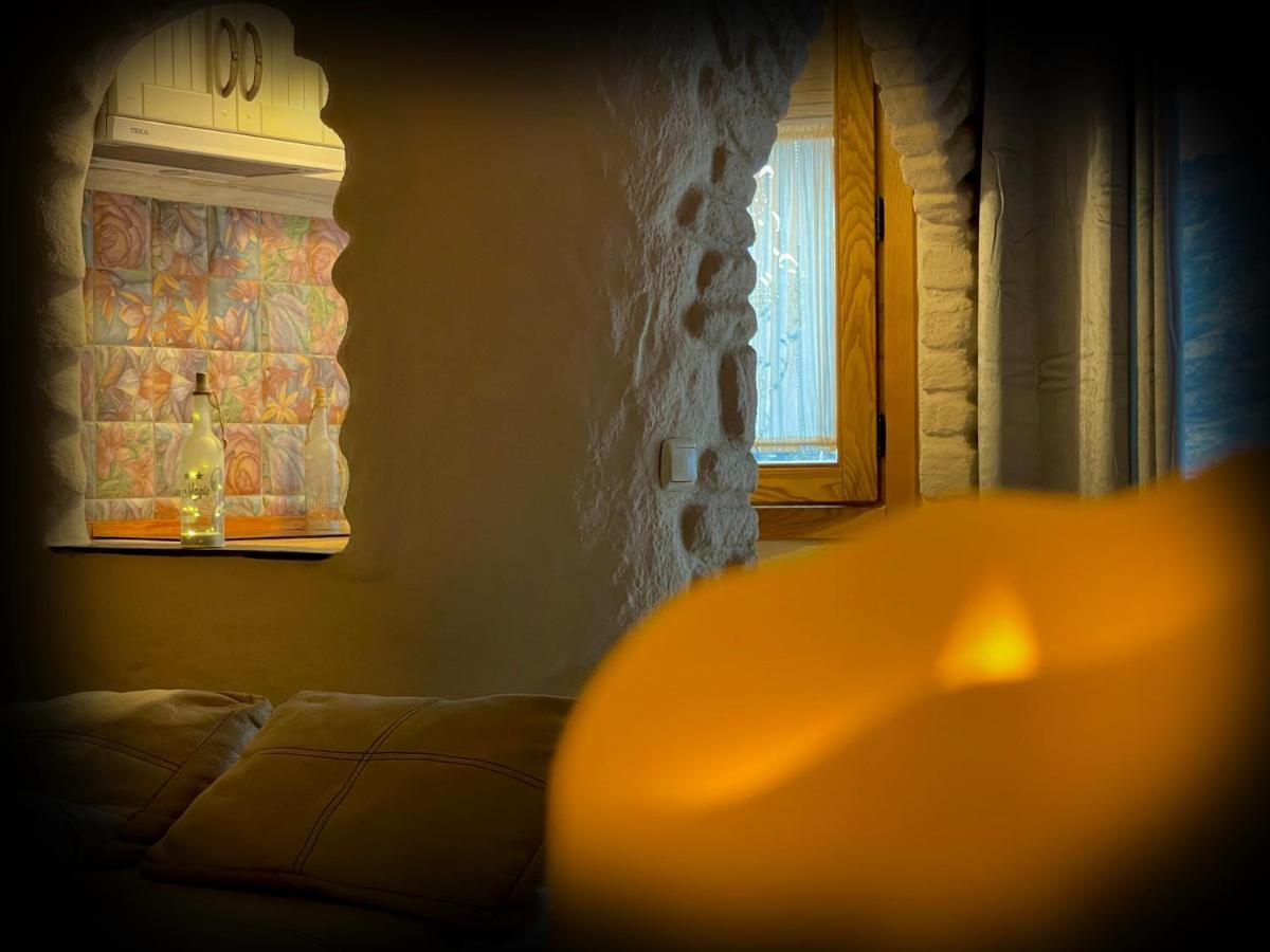 בית הארחה פמפניירה 	Casas Cueva El Castano מראה חיצוני תמונה